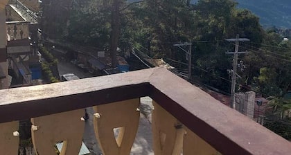 5 Bedroom 4 Tnb Condo Unit Near Tourist Spots , Fast Wifi and Mountain View