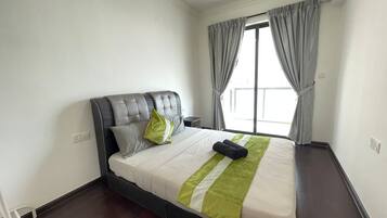 Classic Apartment, Non Smoking, Kitchen | 3 bedrooms, free WiFi