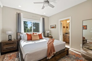6 Schlafzimmer, Bügeleisen/Bügelbrett, Reisekinderbett, kostenloses WLAN