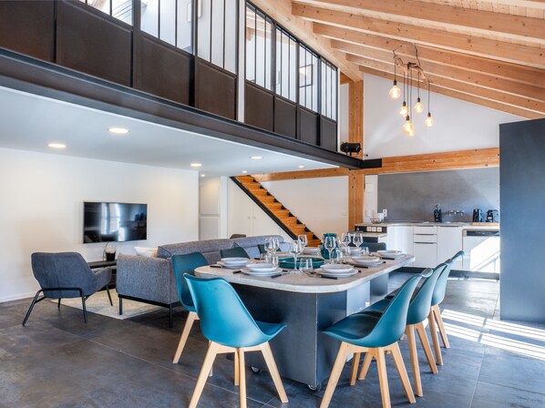 Dining - Spacious Duplex in the Heart of Cannes (Cannes)