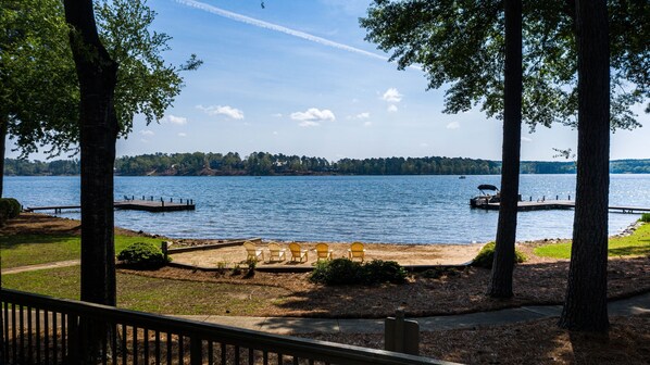 Property grounds - Lakeside Charm on Seven Oaks (Eatonton)