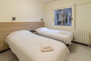 2 Schlafzimmer, Bügeleisen/Bügelbrett, kostenloses WLAN, Bettwäsche