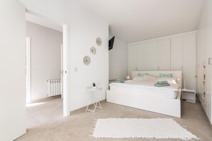 5 bedrooms, iron/ironing board, free WiFi, bed sheets - CASA FELIZ - Stunning villa with private pool and Free Wifi (Capdepera)