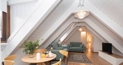 Camino Real Penthouse by BeValle