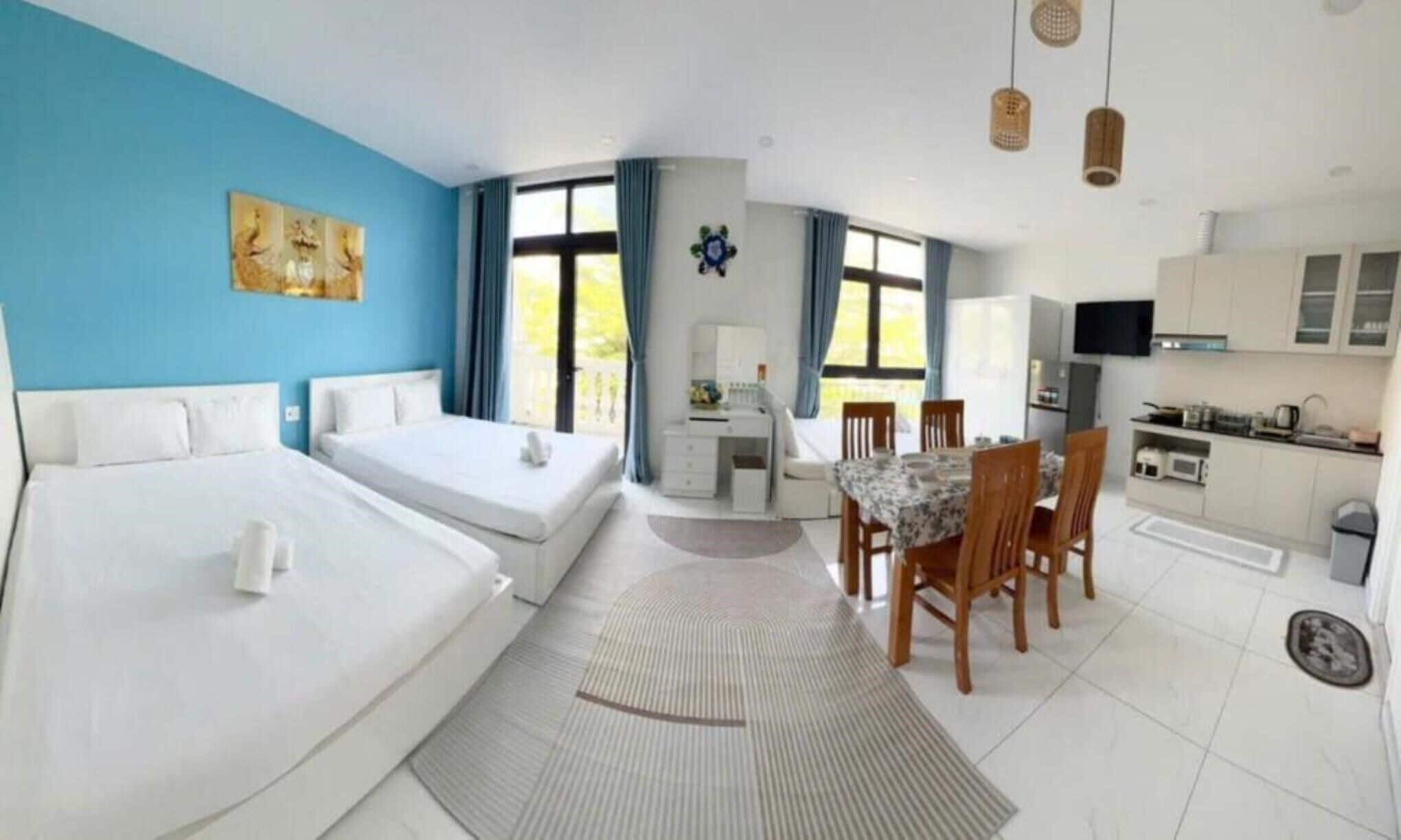 Family Studio | Minibar, desk, soundproofing, free WiFi