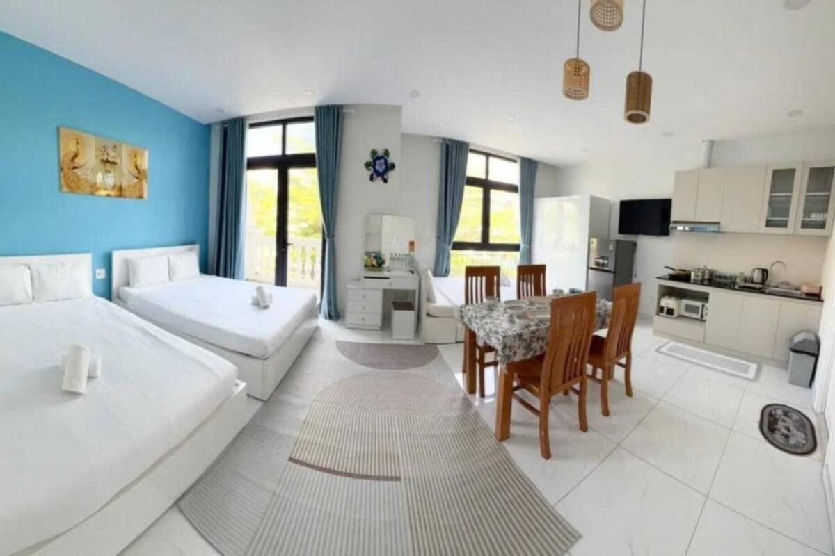 Studio dành cho gia đình | Minibar, bàn, phòng cách âm, truy cập Internet không dây miễn phí 