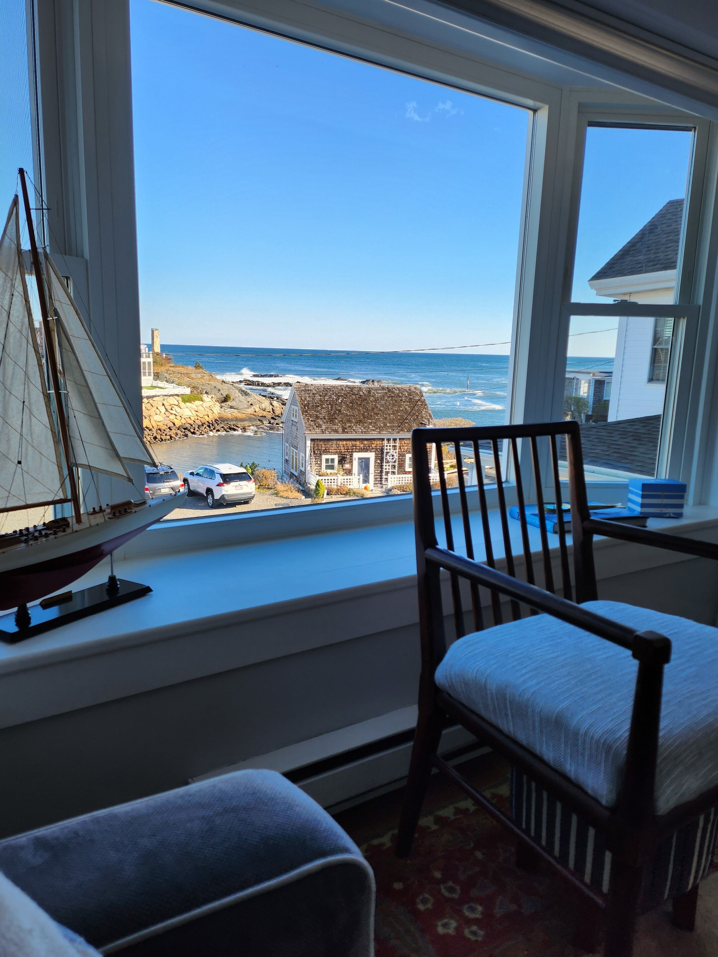 Waterfront w/ Private Rooftop Deck Perkins Cove 