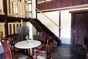 Villa de diseñador (Studio Villa) | Minibar, tabla de planchar con plancha, wifi gratis y ropa de cama 