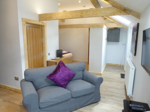 The Stables Upper Cottage 7 (Auchendennan) - sleeps 2 guests in 0 bedrooms