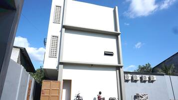 Bagian depan properti