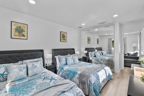 3 Schlafzimmer, Schreibtisch, Bügeleisen/Bügelbrett, kostenloses WLAN