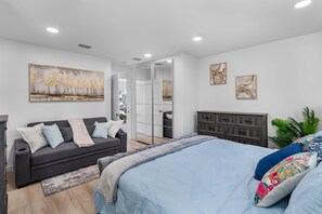 3 Schlafzimmer, Schreibtisch, Bügeleisen/Bügelbrett, kostenloses WLAN