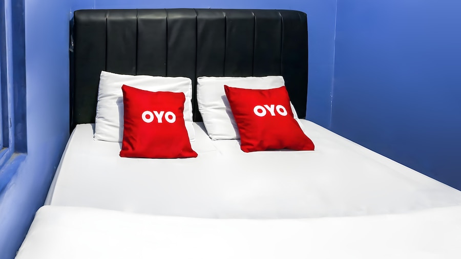 OYO 93772 Iconiq Rooms
