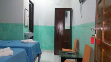 Wifi gratis y ropa de cama