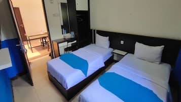 Standard Twin Room | Free WiFi, bed sheets