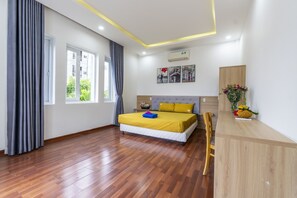 Blackout curtains, free WiFi - Phuc Villa (Da Nang)