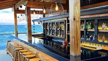 Bar (en la propiedad)