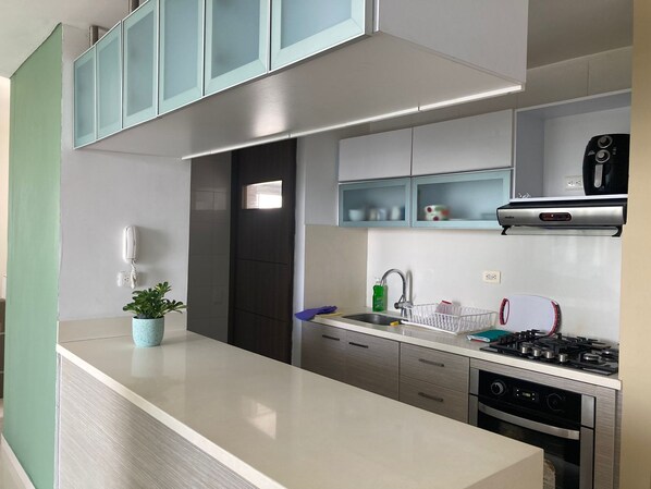 Fridge, oven, stovetop, toaster