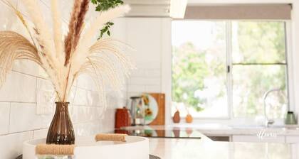 Escape to the tranquillity of Barry's Little Cottage nestled in a rural location