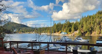 Sunshine Coast Resort Hotel & Marina