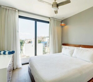 1 bedroom, in-room safe, iron/ironing board, free WiFi - Downtown Beach Retreat | Pool | Walk to 5th Ave (Playa del Carmen)