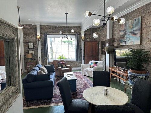 Downtown Mobile near Dauphin, St Louis, Greer's, Saenger, Restaurants - Unit A