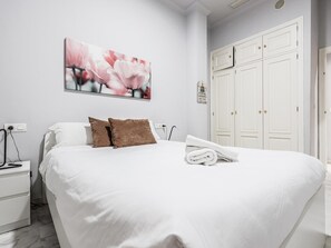 1 bedroom, iron/ironing board, Internet - Enjoy the charm of Triana Sevilla (Sevilla)