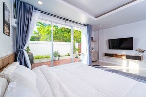 3 bedrooms, iron/ironing board, free WiFi