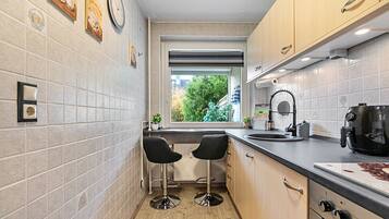 Kühlschrank, Ofen, Herdplatte, Geschirrspüler