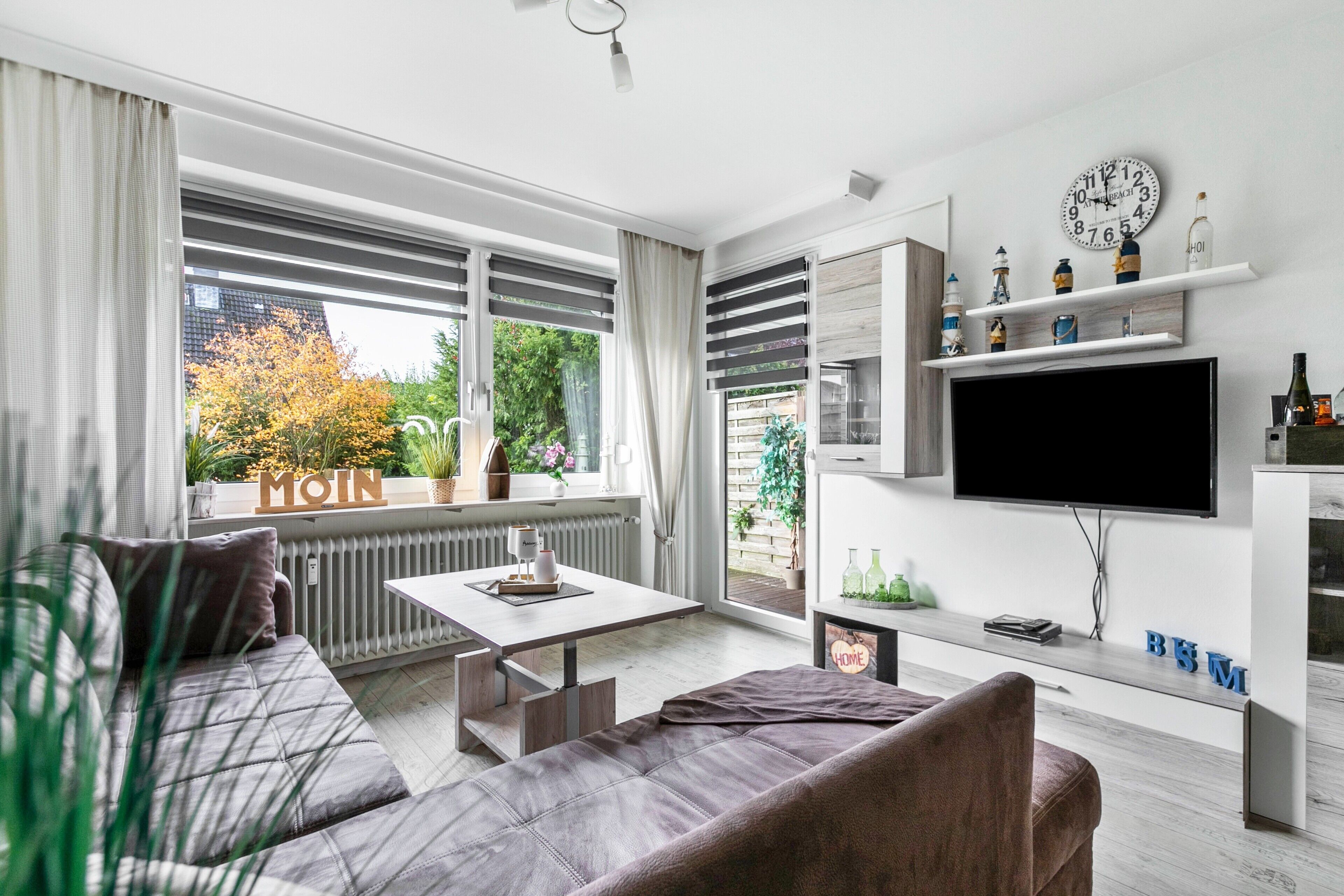 Fernseher, DVD-Player, Stereoanlage