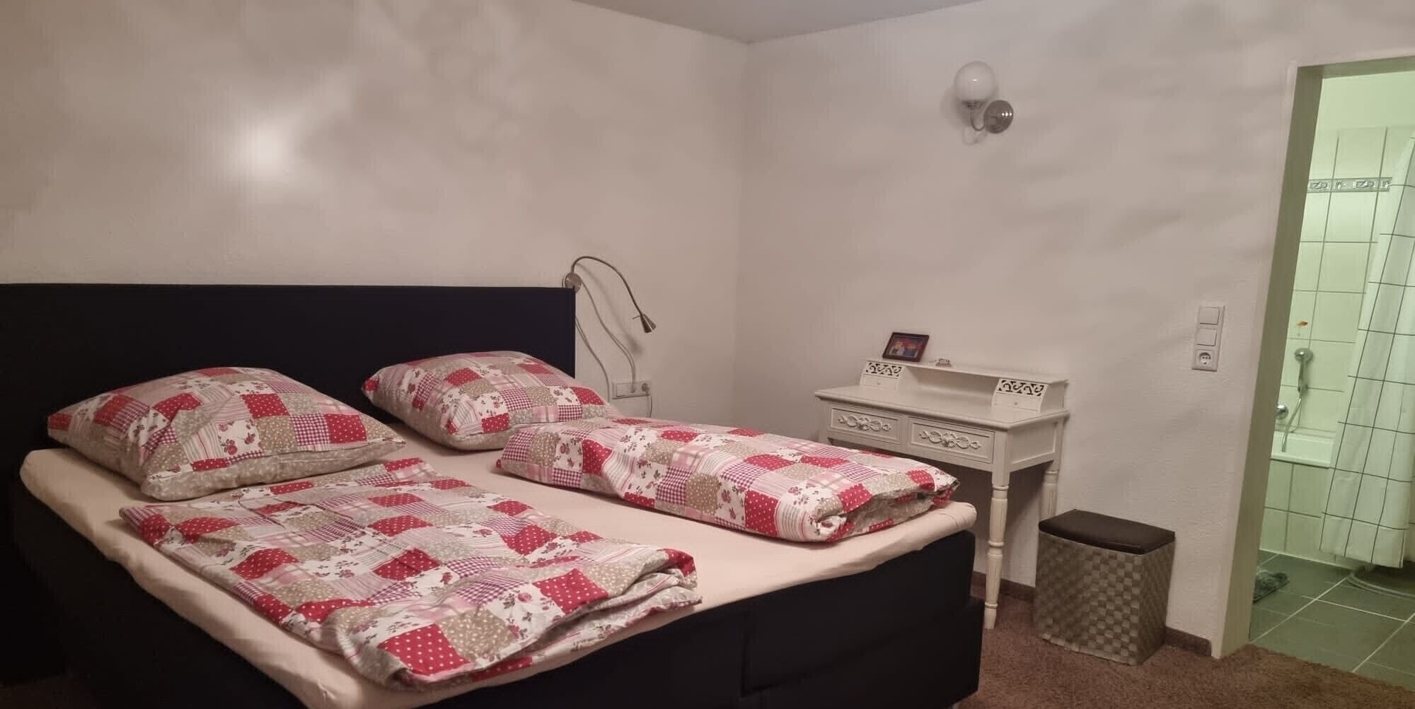 1 bedroom, free WiFi, bed sheets