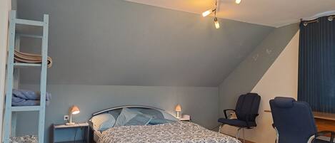 2 chambres, fer et planche Ă repasser, accĂšs au Wi-Fi (inclus)