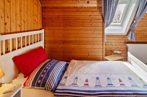 4 bedrooms, free WiFi, bed sheets