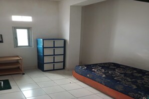 واي فاي مجانًا وملاءات أسرّة