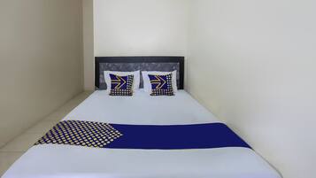 Desk, bed sheets