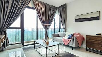 Exclusive Suite | Ruang tamu | TV skrin rata