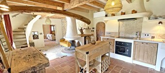 La Bergerie de Foneri - Véritable mas en Pierre Avec Piscine Chauffée