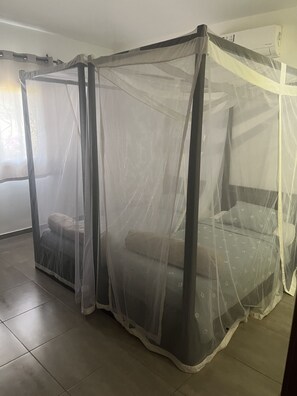 3 habitaciones y caja de seguridad en la habitación