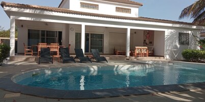 Villa Bien Équipé Situé a 5 min a Pied de la Mer, Nombreux Magasins a Proximité