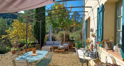 Un mas en Provence Verte Pour les Amoureux de la Nature. Animaux Bienvenus !