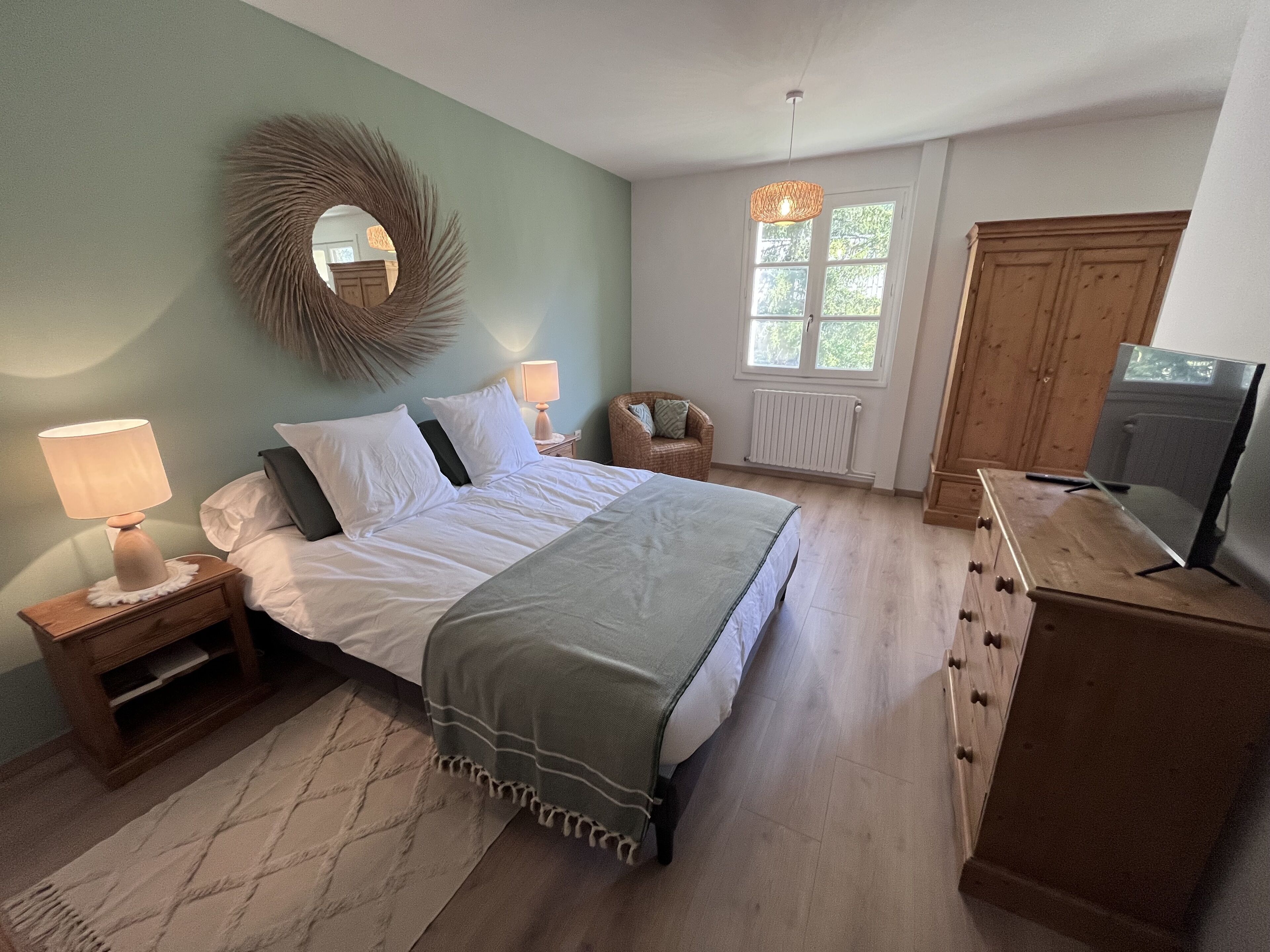 4 chambres, Wi-Fi gratuit, draps fournis