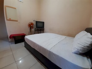 Basic Double Room - Hotel O Intan HomestayNearAnugrah Sinar Lautan (Batam)