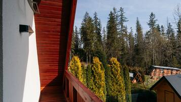 Comfort Chalet | Balcony view