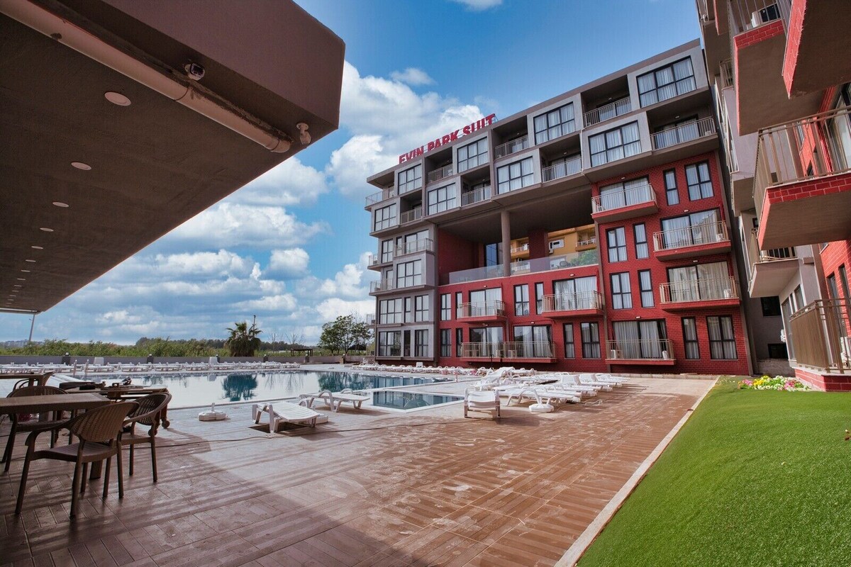 Evin Park Suit Spa Lara Vip Transfer