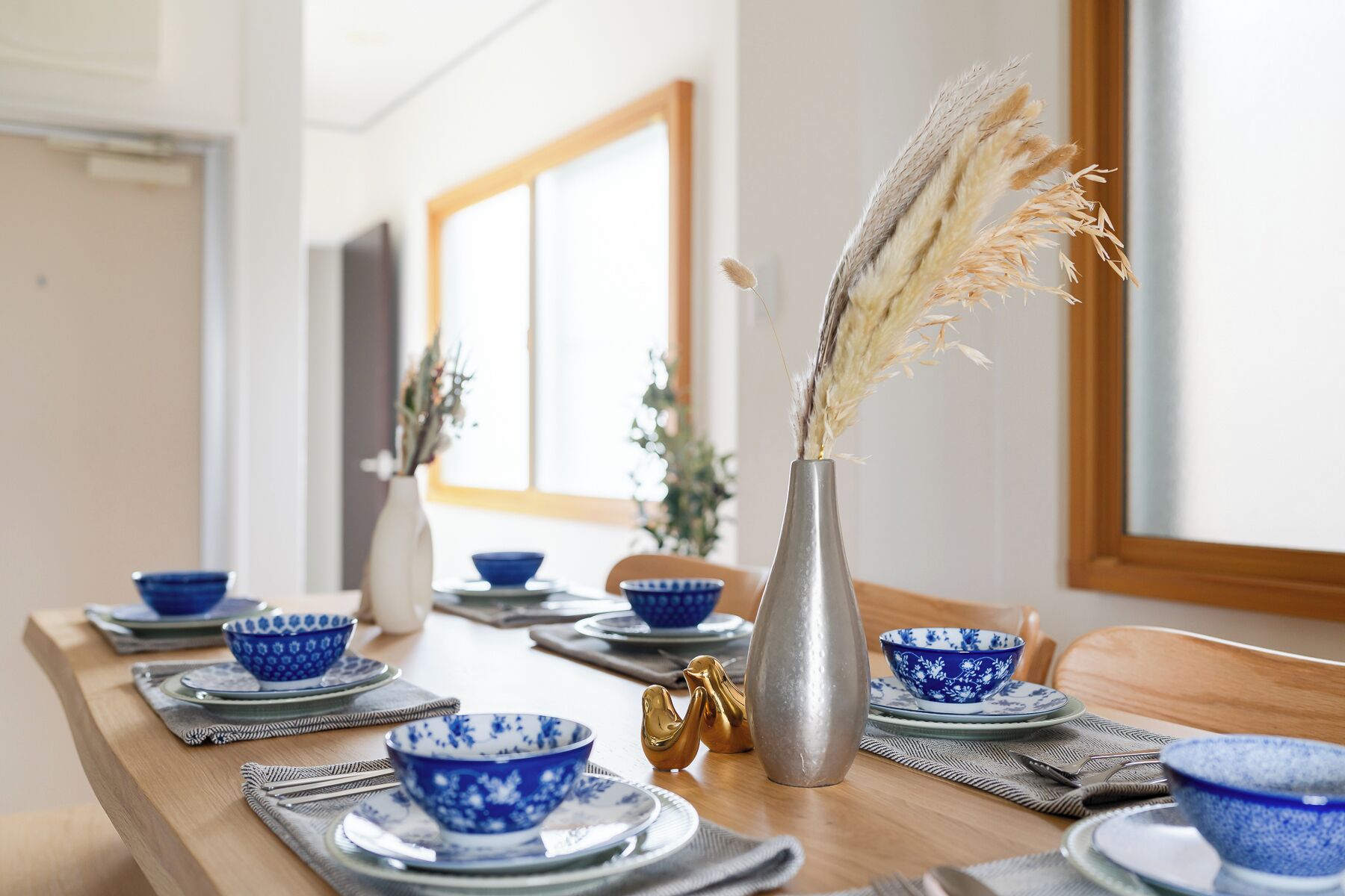 Room 301, non-smoking | Living area