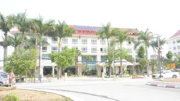 Fachada de la propiedad