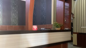 Reception - Hotel O Kost Hidayat Syariah (Palopo)
