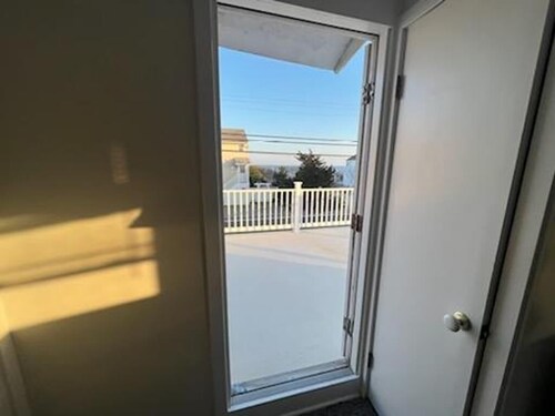 5 Bedrooms that Sleeps 14! Home has Ocean Views! 50 Feet from Beach Ramp!!!!