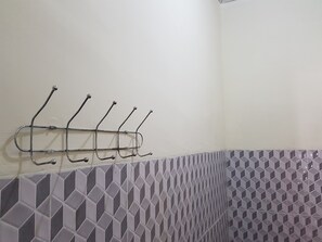 Bathroom - Hotel O Rudang Rudang Sibayak (Berastagi)