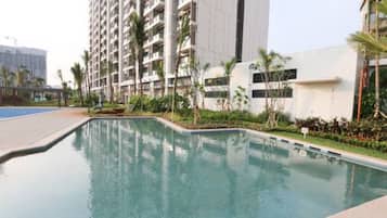 Kolam renang outdoor